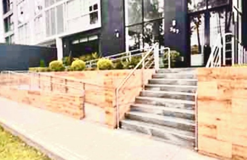 Sector 1 Apartment | Unique Apartment. 5 Guests. 3 Bedrooms. 2 Baths.