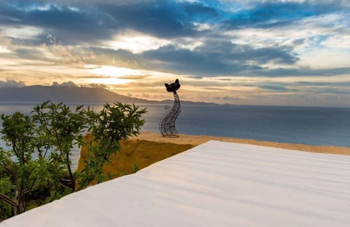 Kolymbari Villa | Unique Architecture★Outdoor Jacuzzi★12 sleeps★2 private pool