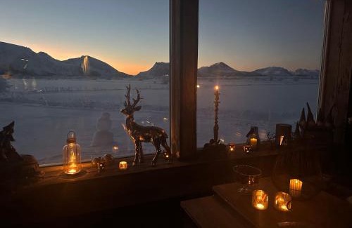 Ytre Vinje Villa | Unique Barnhouse in Amazing Gimsøy in Lofoten