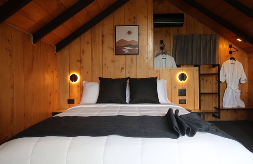 Monterrey Cabin | Unique cabin with forest views and Jacuzzi, near La Fortuna