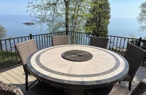 Schroeder House | Unique Geo Dome I Lake Access I Stunning Views I Gas Firepit
