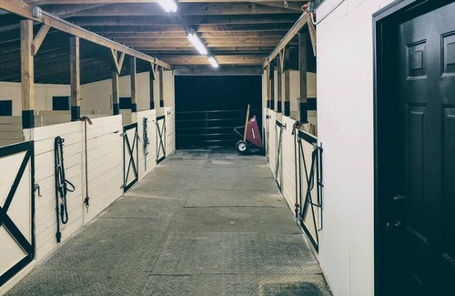 Aiken Apartment | Unique in-law suite on Horse Farm
