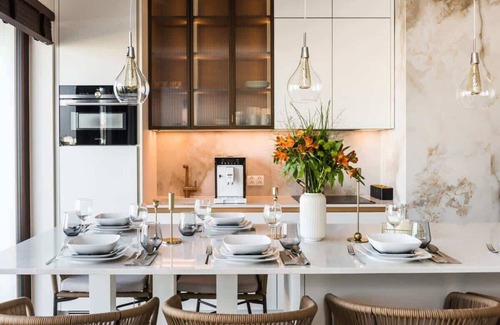 Orlinki Apartment | Unique interiors in a modern seaside marina