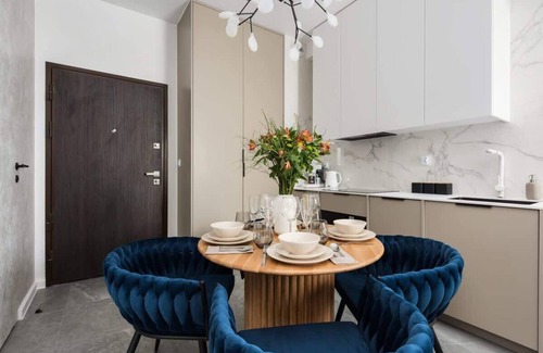 Orlinki Apartment | Unique interiors in a modern seaside marina