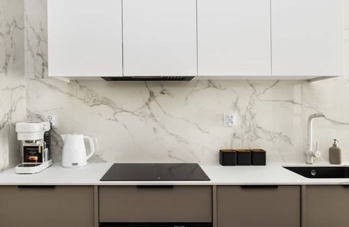 Orlinki Apartment | Unique interiors in a modern seaside marina