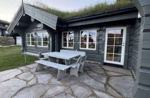 B Cabin | Unique log cabin on Lifjell with sauna, 4 bedrooms, 2 living rooms and 2.5 bathrooms