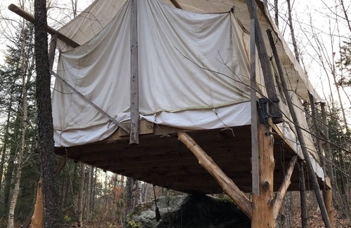 Chatham RV Rental | Unique Off-grid stay in the heart of the White Mountain National Forest