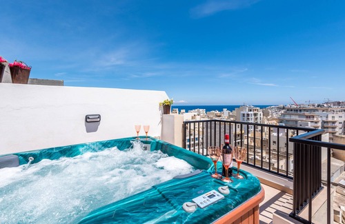Bugibba Apartment | Unique Penthouse with Hot Tub (SPA/Jacuzzi) in Bugibba, 1 bedroom with nice view