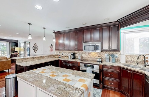 Chester County House | Unique property with retro room, fireplace, hot tub & pool