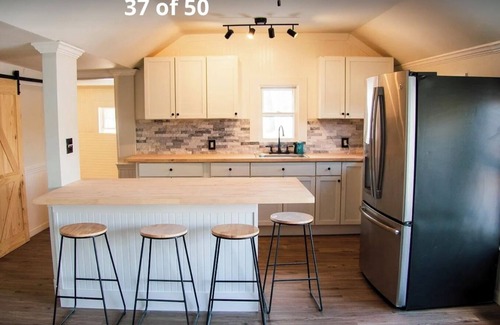 Lyman House | Unique rental with two houses on the lake in charming Lyman with AC, WiFi