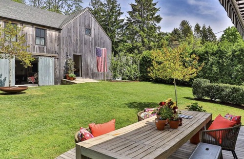 Sandwich House | Unique Sandwich Barn/House Compound - walk to beach and shops!