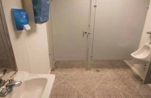 Greater East End Apartment | Unique Studio ~4 Mi to Downtown, Houston TX US - For Commerical Purpose