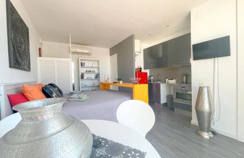 Sitges Town Center Apartment | Unique studio Apartment with amazing terrace Sitges centre beach