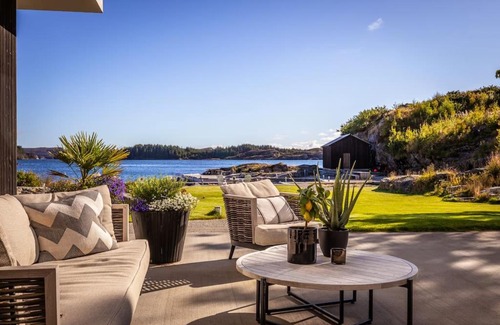 Fjell House | Unique villa by The Norwegian Coast. Private spa