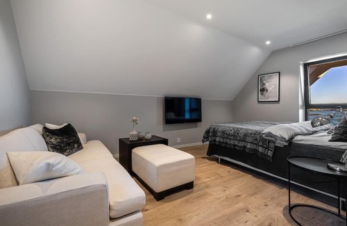 Fjell House | Unique villa by The Norwegian Coast. Private spa