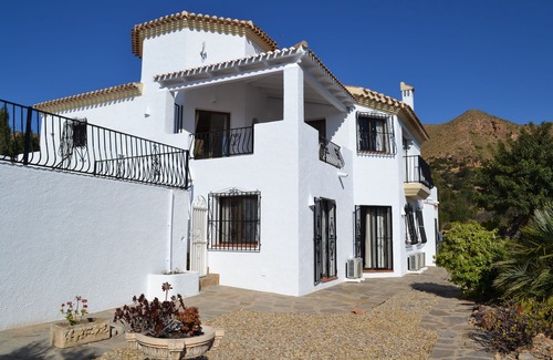 Bedar Villa | Unique villa with private pool and beautiful view of coastline