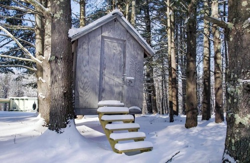 Waitsfield House | Unique Waitsfield house, minutes to the slopes and dog friendly!