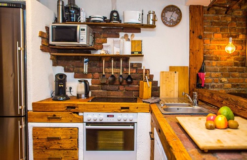 Bad Ems Apartment | Unique | Whirlpool-Sauna-Kicker-WeberBBQ