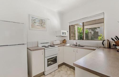 Noosaville Apartment | Unit 2 Riverbreeze