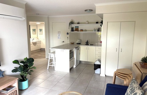 Noosaville Apartment | Unit 47 - Nautical Stylish Ground Level 1 Bedroom Unit