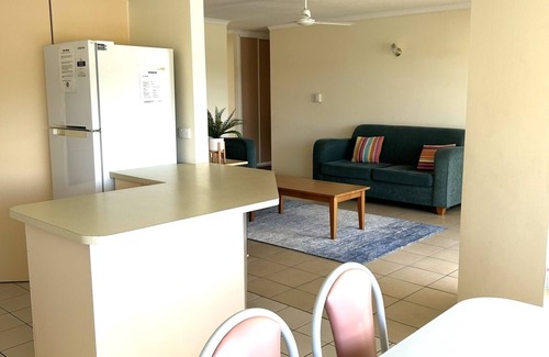 Urangan Apartment | Unit 5 - Stunning views of the Great Sandy Straits - Hervey Bay