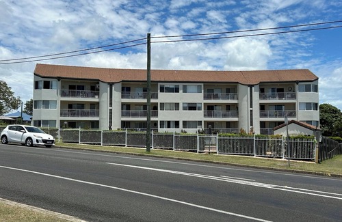 Urangan Apartment | Unit 5 - Stunning views of the Great Sandy Straits - Hervey Bay