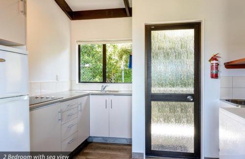 Kaiteriteri House | Unit 8 Kaiteri Apartments and Holiday Homes