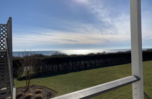 Montauk House | Unobstructed Ocean Views ! A Beautiful Montauk Getaway