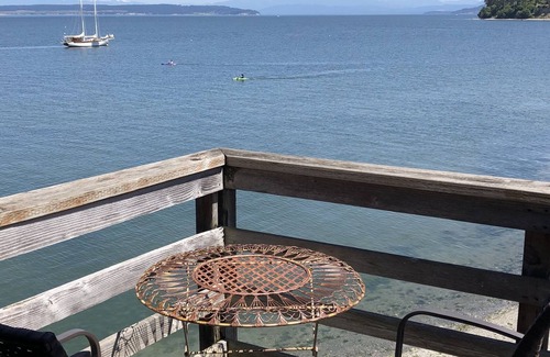 Coupeville Apartment | Unobstructed Water Views! Right Downtown In Historic Coupeville Walk Everywhere!