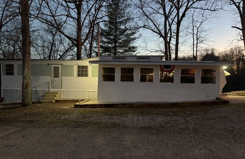Williamsville House | Unplug for a weekend at Lake Wappapello.