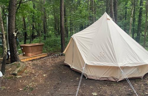 Star Tannery RV Rental | Unplug,Unwind, and Relax in Rustic Comfort—Mountain Air, Starry Nights