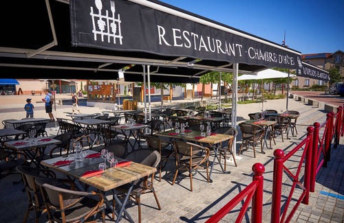 Montagny House | Unusual accommodations available in Chambre d'Hôtes
