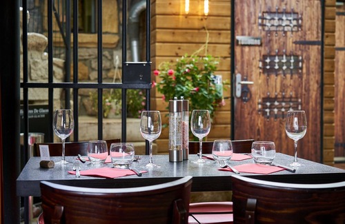 Montagny House | Unusual accommodations available in Chambre d'Hôtes