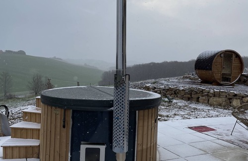 Grazac Apartment | Unusual in the heart of nature, Nordic bath, panoramic sauna