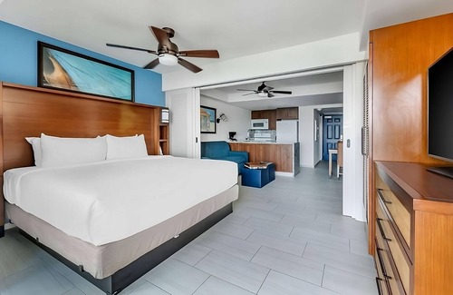 Simpson Bay Hotel | Unwind and Indulge in the Beauty of St. Maarten! Outdoor Pool, Full Kitchen!