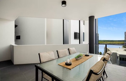 Maroochydore Apartment | Unwind in Paradise