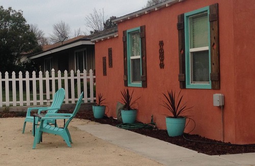 Paso Robles House | Unwind W/A Bottle Of Wine At 8th And Vine. Just 4 Blocks To Downtown Paso!