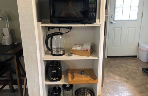 Amazon House | UO 8 blocks, USC Game Weekend Open, Full Kitchen, Comfy Beds, Walk to Autzen