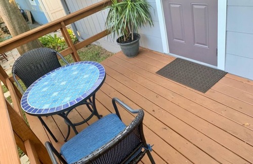 St. Petersburg - Clearwater House | Updated 2 bedroom 2 bath house convenient to downtown St Pete and beaches.