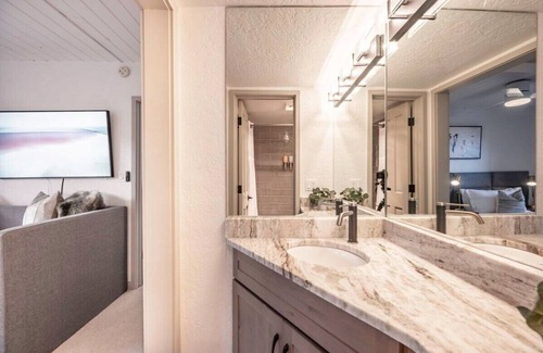 Snowmass Village Apartment | Updated 2BR *TRUE Ski-in/Ski-out*