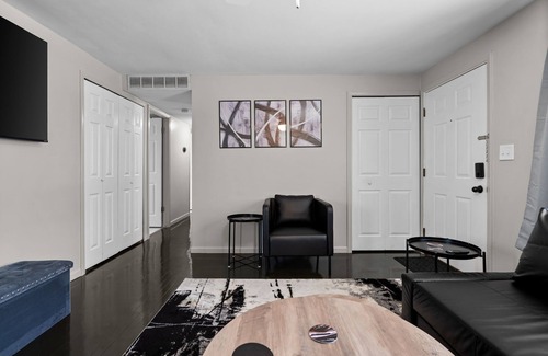 Bryant Pattengill East House | Updated 3 bedroom house, central to everything Ann Arbor! No added cleaning fees