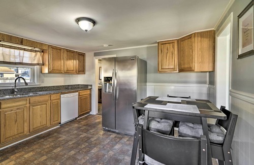Bayview House | Updated Coastal Home w/Grill, Blocks to Beach