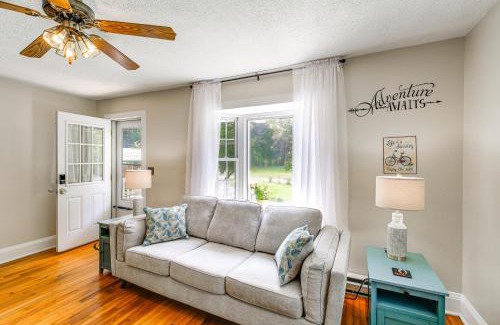 Damascus House | Updated Damascus Cottage on Appalachian Trail!