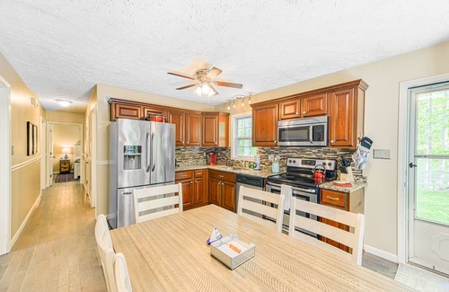 Louisa House | Updated dog-friendly house with water access, firepit, WiFi, & boat slip launch