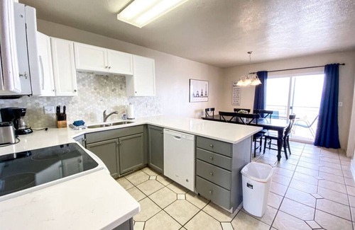 Harbor Village Condo | Updated Lake View Condo 941 #2 - Amazing Views