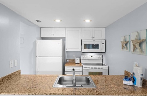 Captiva Apartment | Updated South Seas Villa with Great Amenities