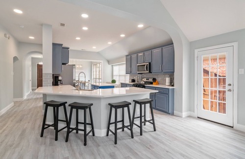 Lantana House | UPGRADED 4 BR Home in the Argyle area-24 Min to DFW Airport