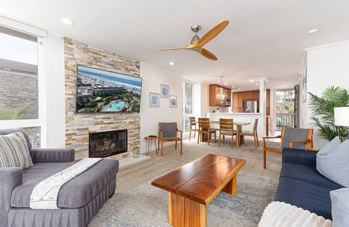 Townsite Condo | Upper Beachfront-Steps From Water's Edge-D28 North Coast Village