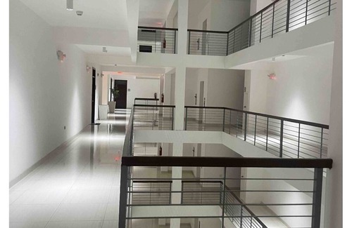 Saint Andrew Apartment | Upscale 2 Bedroom Apt w/gym access and pool view