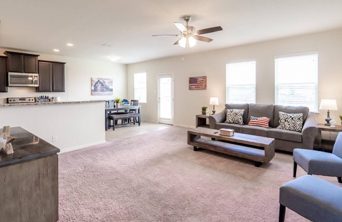 Medina Valley House | Upscale 3/2 *️ Entire House *️ JBSA Lackland *️ SeaWorld